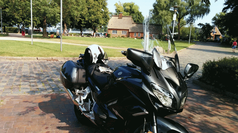 Yamaha FJR1300AE RP28